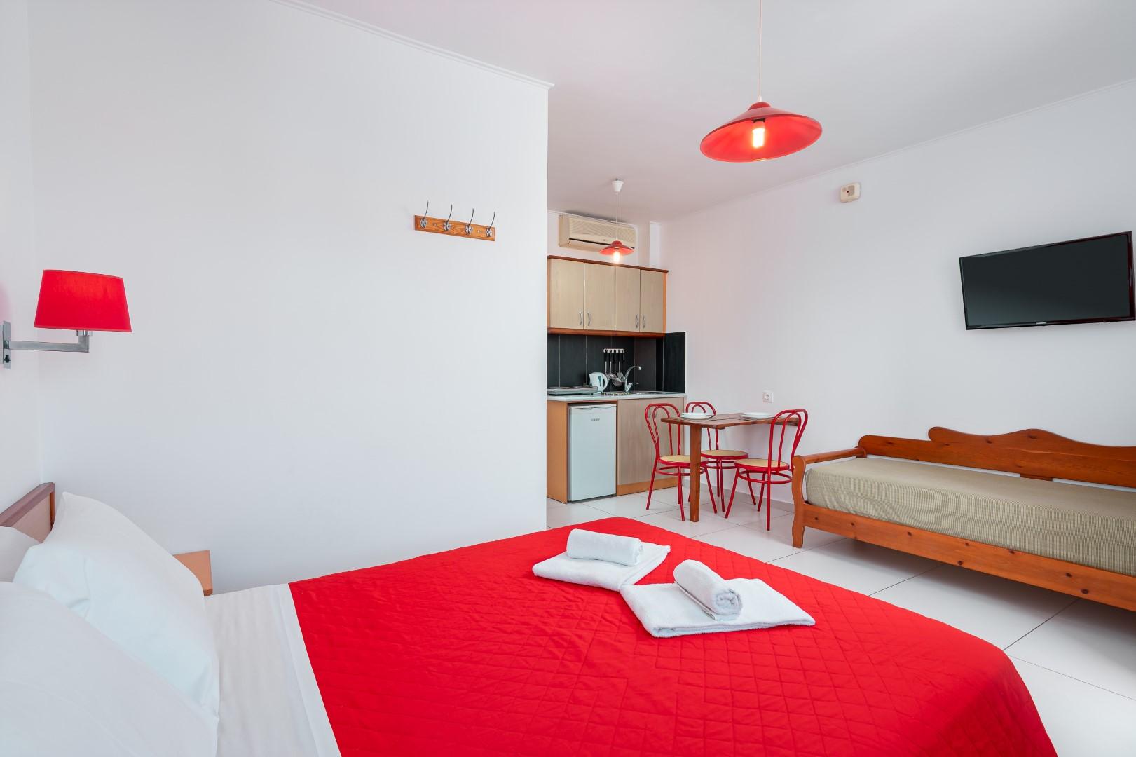 Bellos Hotel Apartments Hersonissos  Exterior photo