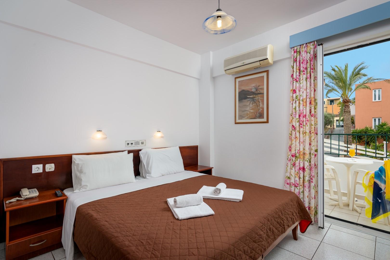 Bellos Hotel Apartments Hersonissos  Exterior photo