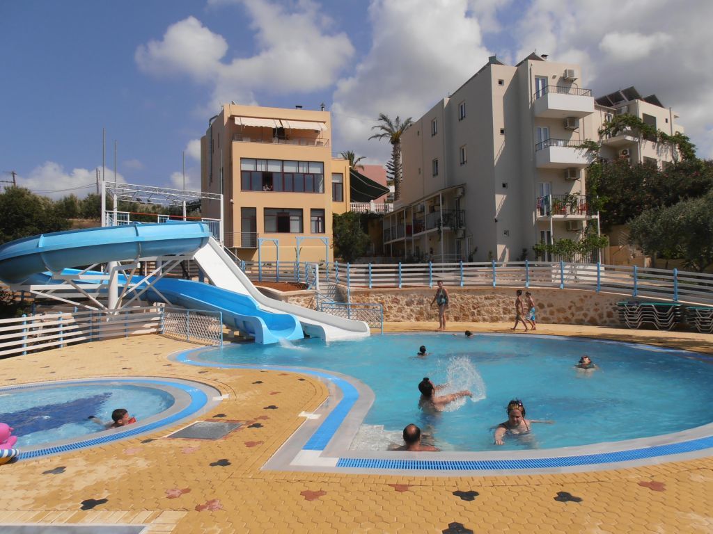 Bellos Hotel Apartments Hersonissos  Exterior photo