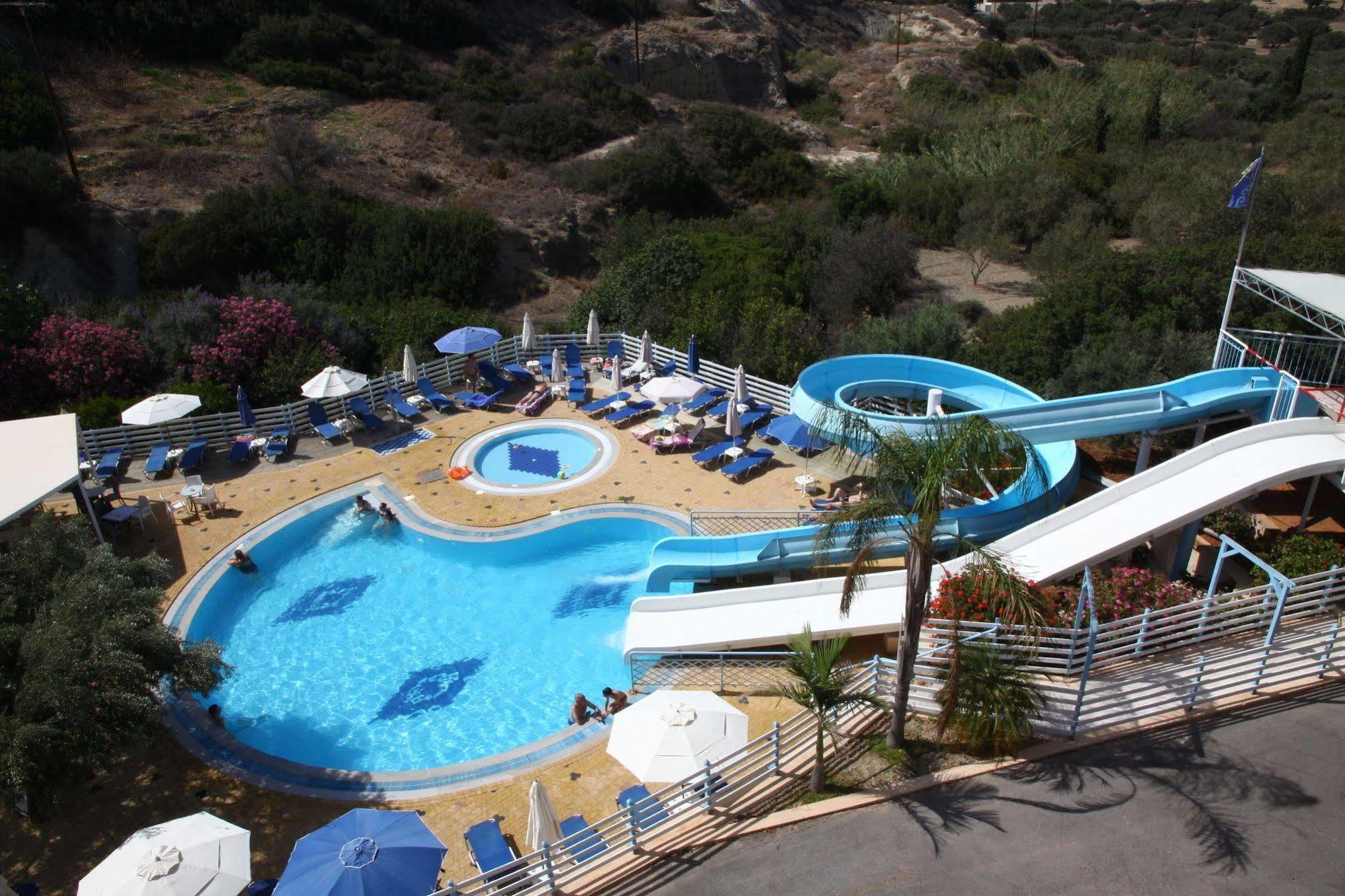 Bellos Hotel Apartments Hersonissos  Exterior photo